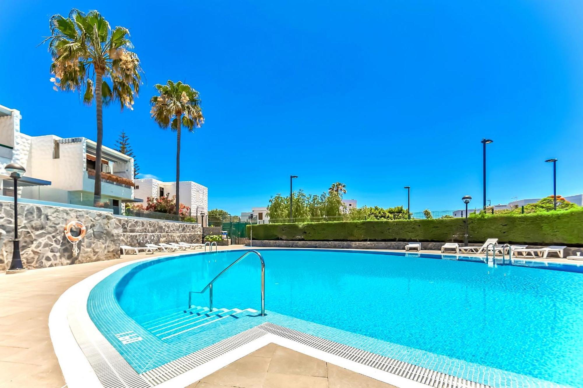 Two Bedroom Apartment, Near Playa De Las Americas, Free Wifi, Pool Luaran gambar